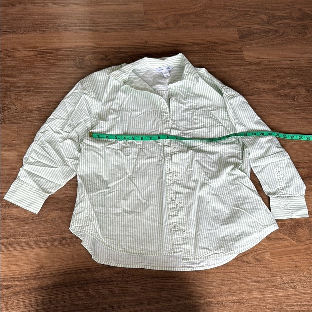NWT Old Navy Boyfriend Shirt XS Petite Preppy Coastal